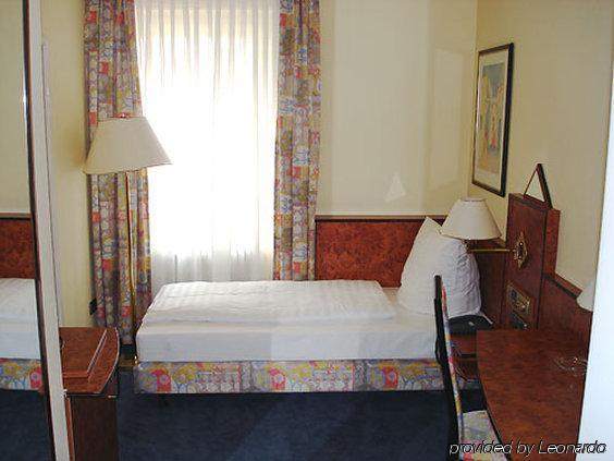 Hotel President Frankfurt Frankfurt am Main Oda fotoğraf
